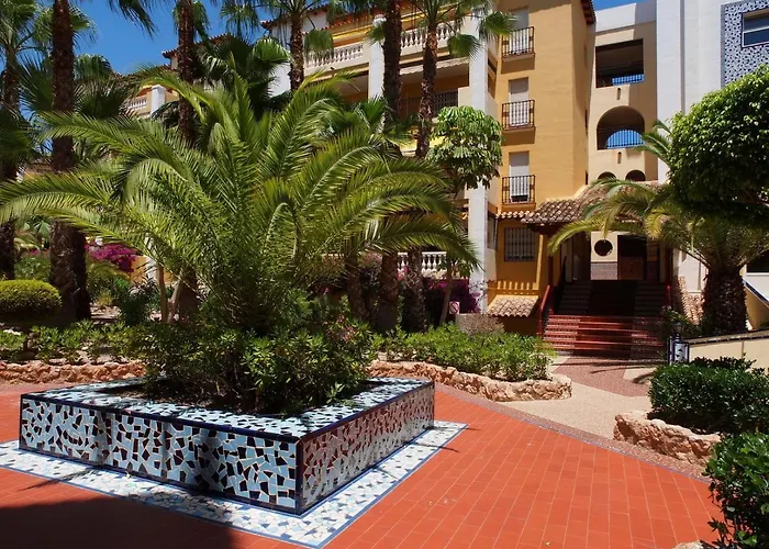 Sunny Aldea Del Mar Near The Sea *